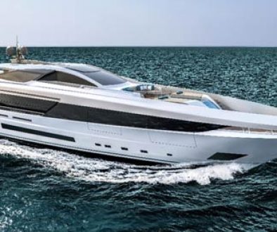 Mangusta GranSport 45 fitted with Wave MiniBOSS